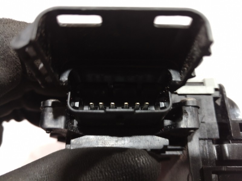 Recambio de cerradura puerta trasera derecha para citroën c4 picasso exclusive referencia OEM IAM 24097816 24097816 24097816