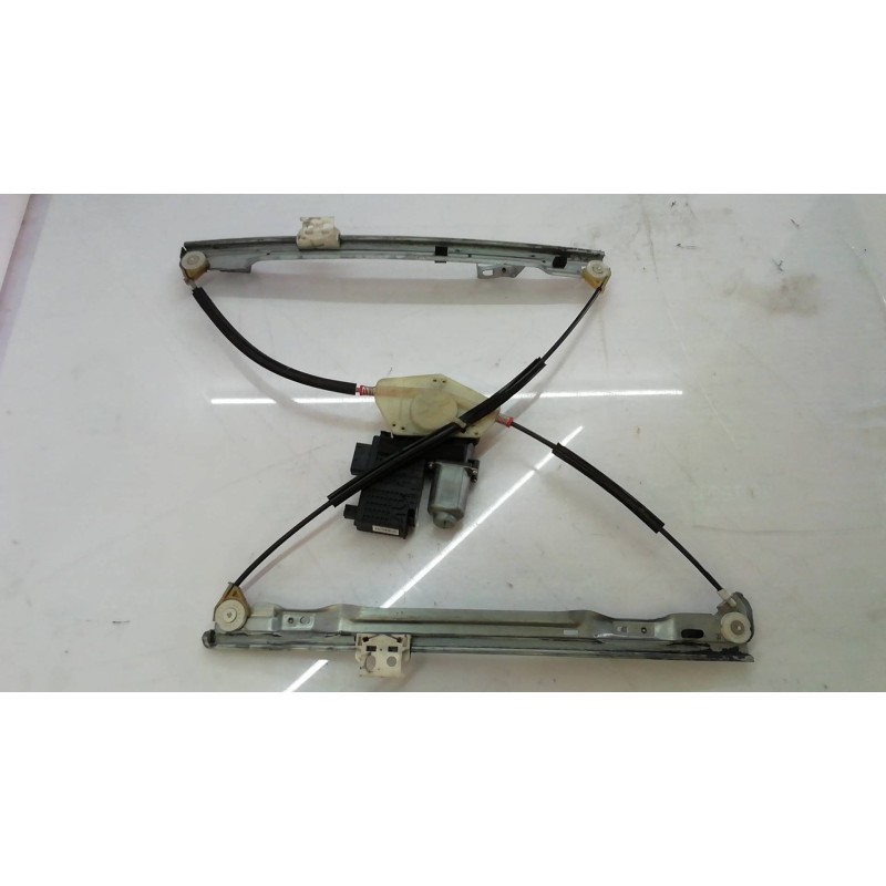 Recambio de elevalunas delantero izquierdo para citroën c4 picasso exclusive referencia OEM IAM 9682495880 9682495880 9682495880