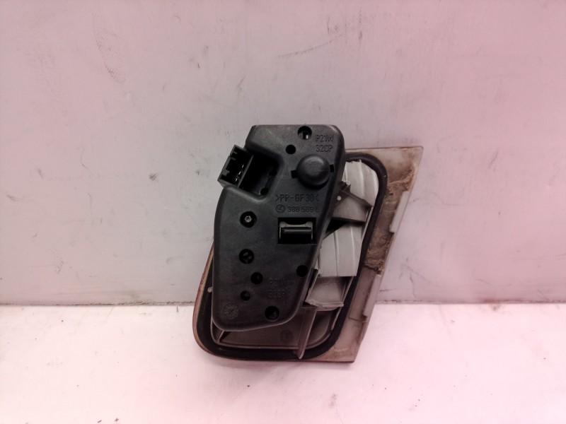 Recambio de piloto trasero izquierdo interior para bmw serie 3 berlina (e46) 320d edition advance referencia OEM IAM   