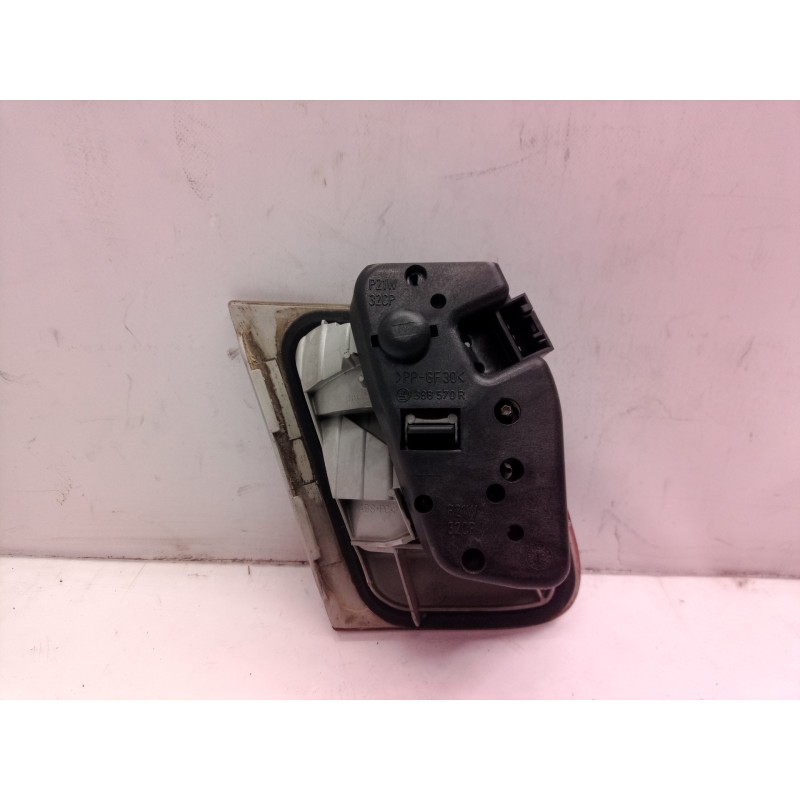Recambio de piloto trasero derecho interior para bmw serie 3 berlina (e46) 320d edition advance referencia OEM IAM   