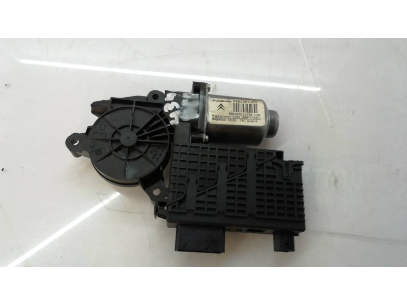 Recambio de motor elevalunas delantero derecho para citroën c4 picasso exclusive referencia OEM IAM 9682495780 9682495780 968249