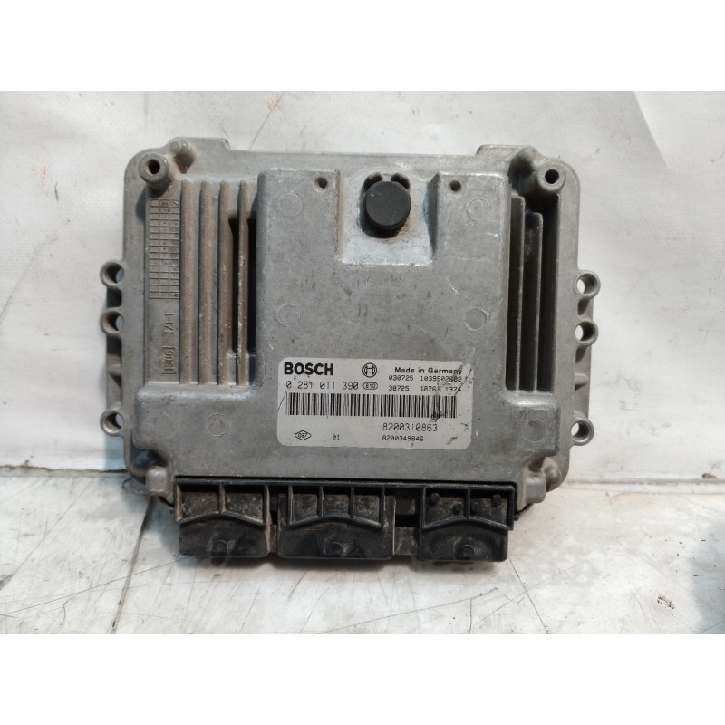 Recambio de centralita motor uce para renault scenic ii authentique referencia OEM IAM 0281011390 8200310863 0281011390