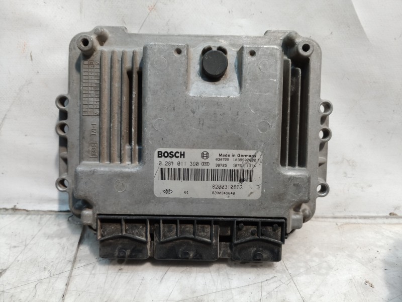 Recambio de centralita motor uce para renault scenic ii authentique referencia OEM IAM 0281011390 8200310863 0281011390