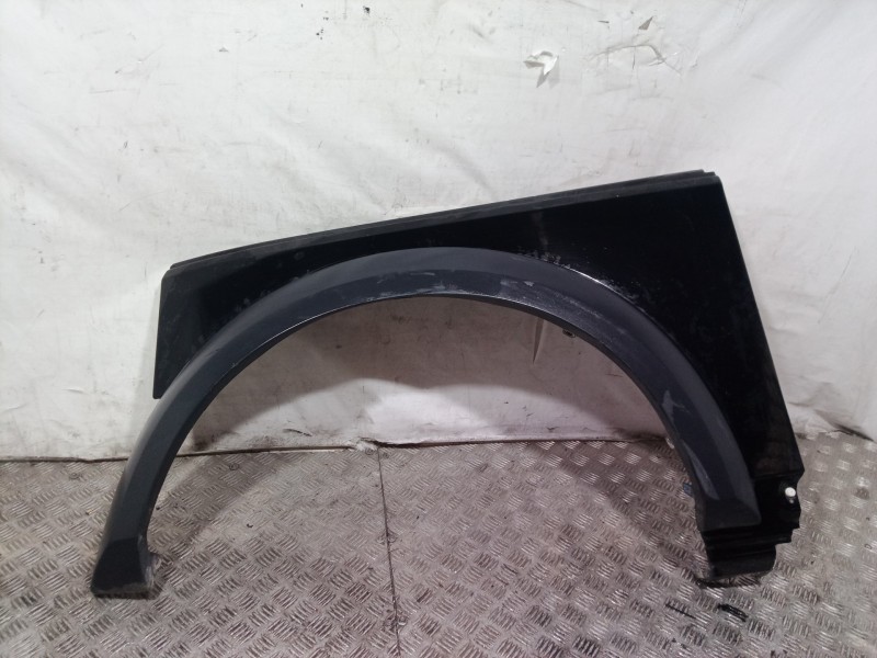 Recambio de aleta delantera izquierda para land rover discovery v6 td hse referencia OEM IAM   