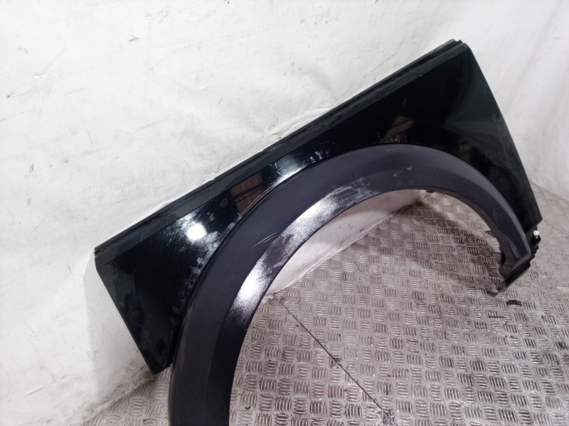 Recambio de aleta delantera izquierda para land rover discovery v6 td hse referencia OEM IAM   