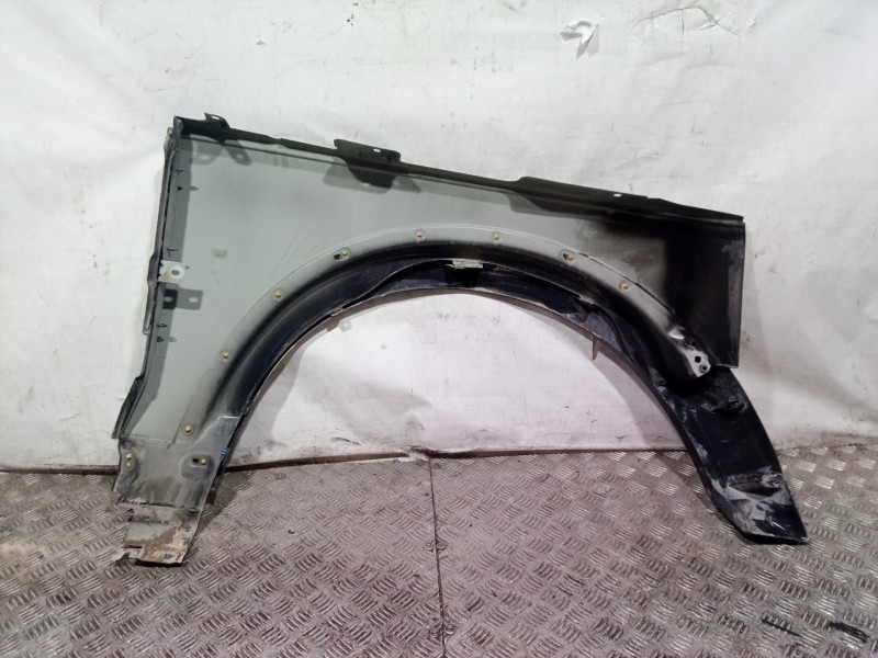 Recambio de aleta delantera izquierda para land rover discovery v6 td hse referencia OEM IAM   