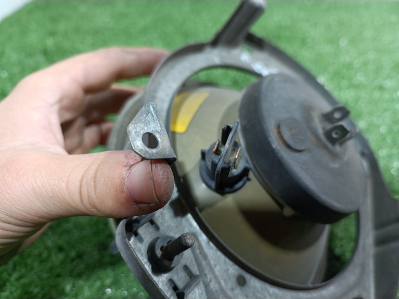 Recambio de faro derecho para volkswagen polo (867/871/873) azur coupe referencia OEM IAM 14592R20 1300508025 111941605