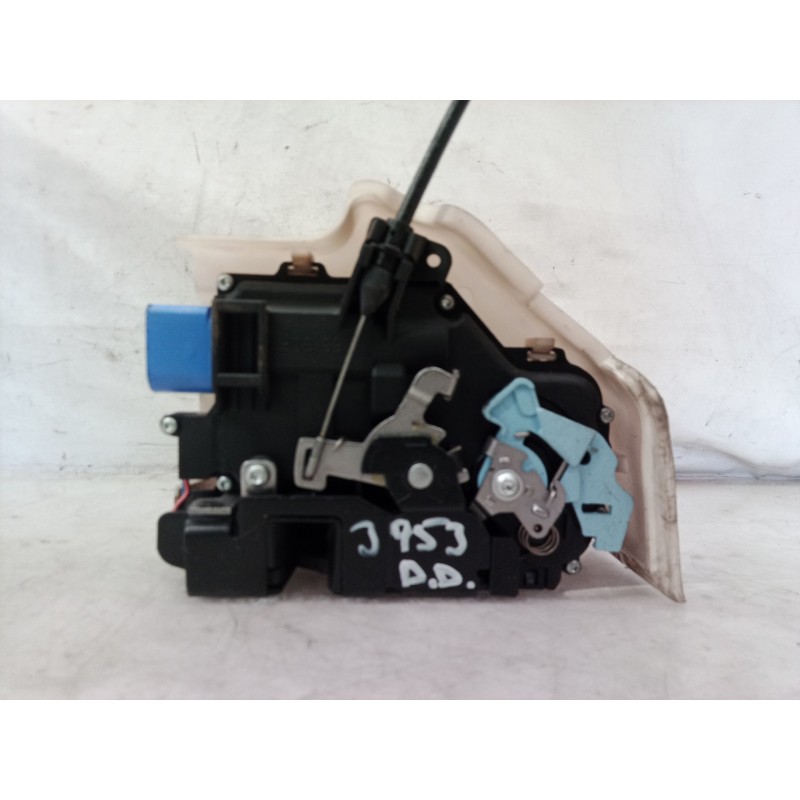 Recambio de cerradura puerta delantera derecha para volkswagen golf v berlina (1k1) trendline referencia OEM IAM 3B1837016CG 3B1