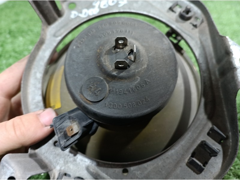 Recambio de faro derecho para volkswagen polo (867/871/873) azur coupe referencia OEM IAM 14592R20 1300508025 111941605