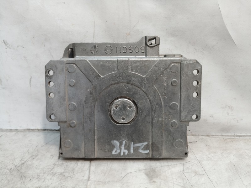 Recambio de centralita motor uce para citroën saxo 1.1 image referencia OEM IAM 9620398980 9620398980 0261203736