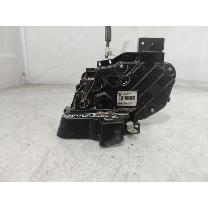 Recambio de cerradura puerta delantera derecha para land rover discovery v6 td hse referencia OEM IAM FQJ000420 FQJ000420 FQJ000