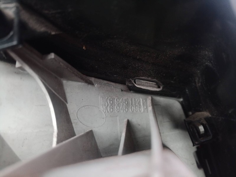Recambio de piloto trasero derecho para volkswagen golf v berlina (1k1) trendline referencia OEM IAM 1K6945096P 1K6945112 1K6945