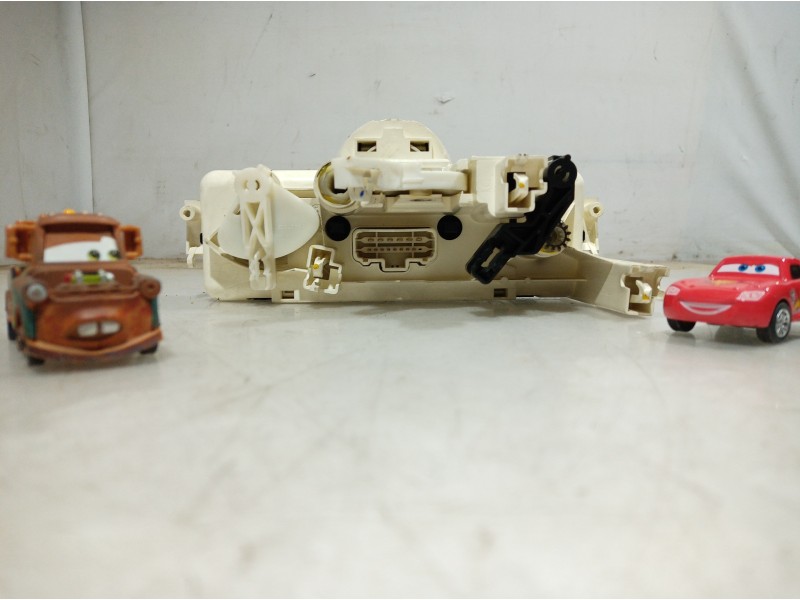 Recambio de mando climatizador para renault megane ii coupe/cabrio referencia OEM IAM 69587001 69587001 69587001