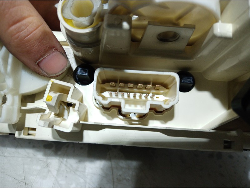 Recambio de mando climatizador para renault megane ii coupe/cabrio referencia OEM IAM 69587001 69587001 69587001