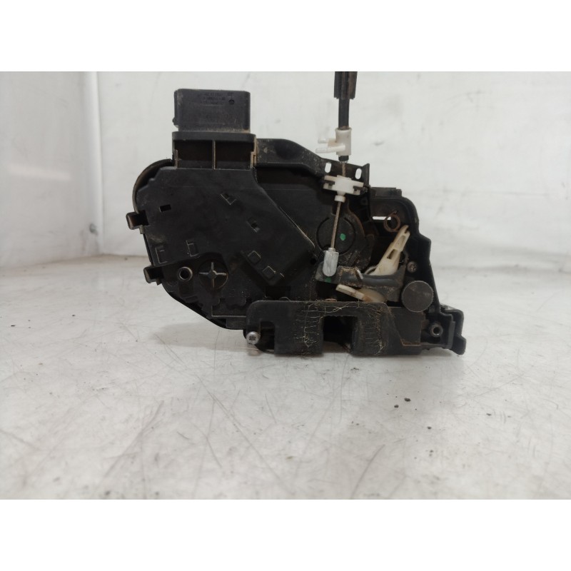 Recambio de cerradura puerta delantera derecha para land rover discovery v6 td hse referencia OEM IAM FQJ000420 FQJ000420 FQJ000