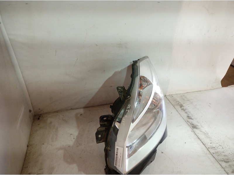 Recambio de faro izquierdo para renault clio iii luxe privilege referencia OEM IAM   