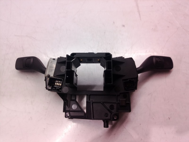 Recambio de mando multifuncion para ford focus berlina (cap) ambiente (d) referencia OEM IAM 13N064FH 13N064 13N064