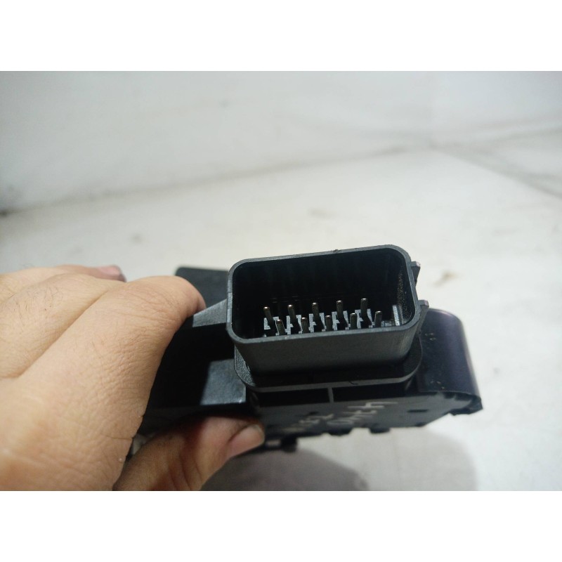 Recambio de cerradura puerta trasera izquierda para land rover discovery v6 td hse referencia OEM IAM FQM500370 FQM500370 FQM500