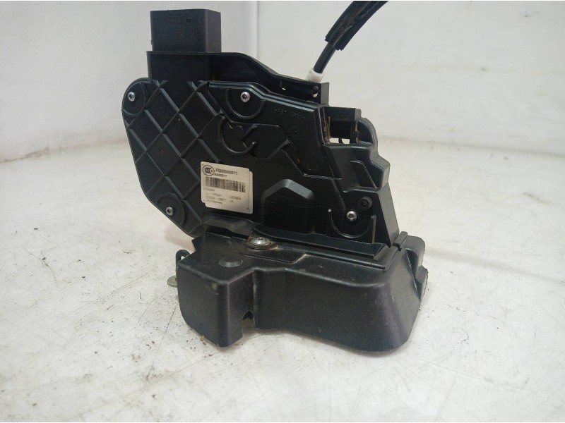 Recambio de cerradura puerta trasera izquierda para land rover discovery v6 td hse referencia OEM IAM FQM500370 FQM500370 FQM500