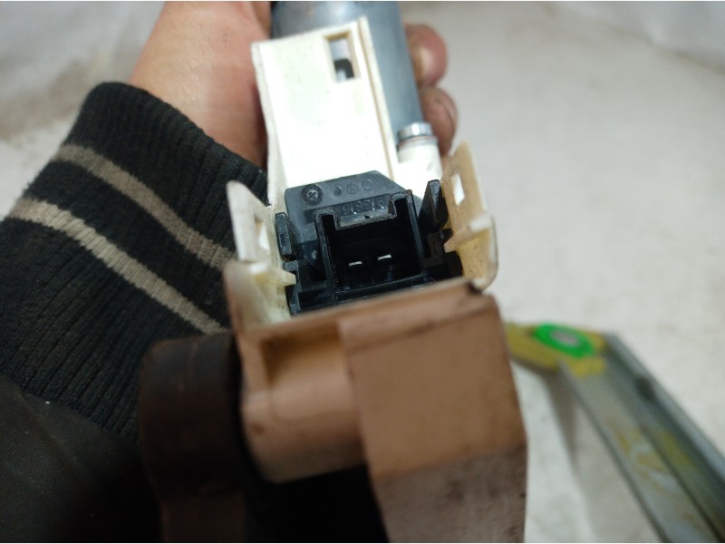 Recambio de elevalunas trasero izquierdo para audi q5 (8r) 3.0 tdi referencia OEM IAM 8K0959811A 8K0959811A 8K0959811