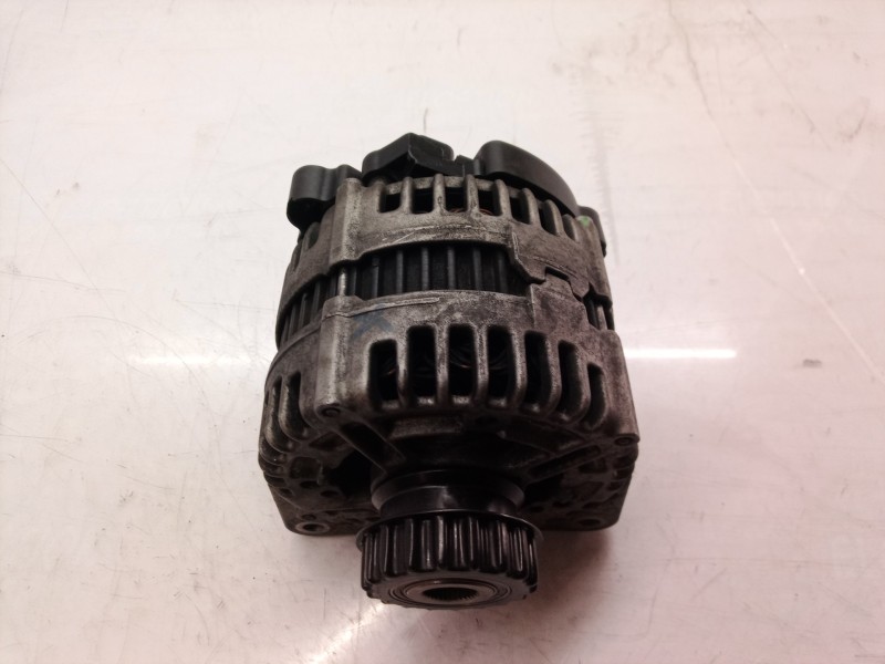Recambio de alternador para volkswagen touareg (7la) tdi r5 referencia OEM IAM 070903024F 070903024 0121615025