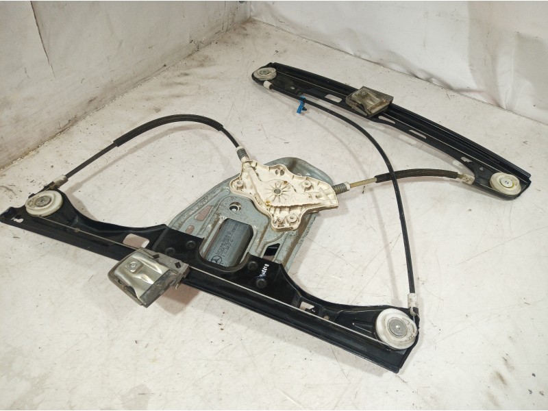 Recambio de elevalunas delantero derecho para mercedes-benz clase c (w203) berlina 220 cdi (la) (203.008) referencia OEM IAM A21