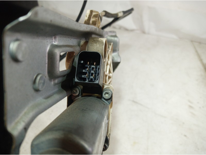 Recambio de elevalunas delantero derecho para mercedes-benz clase c (w203) berlina 220 cdi (la) (203.008) referencia OEM IAM A21