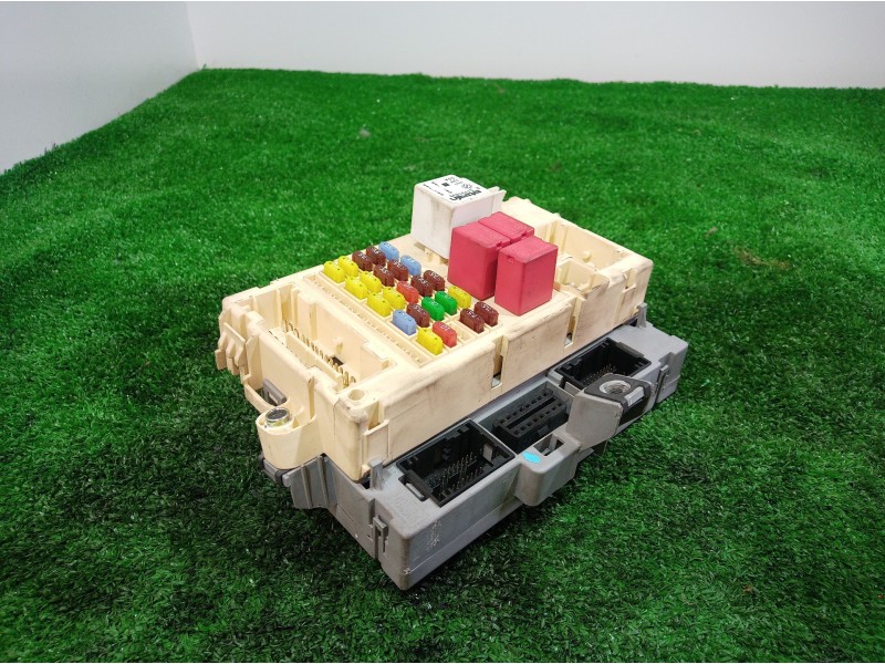 Recambio de caja reles / fusibles para fiat stilo (192) 1.6 16v dynamic (04.2006) referencia OEM IAM   