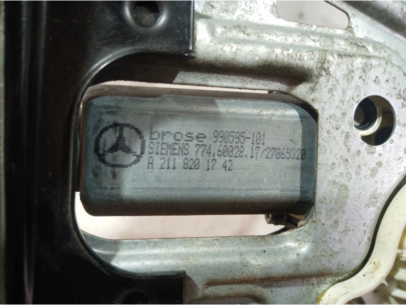 Recambio de elevalunas delantero derecho para mercedes-benz clase c (w203) berlina 220 cdi (la) (203.008) referencia OEM IAM A21