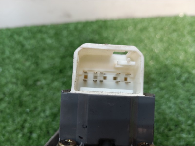 Recambio de mando elevalunas delantero izquierdo para toyota yaris (ksp9/scp9/nlp9) básico referencia OEM IAM 742320D110 742320D