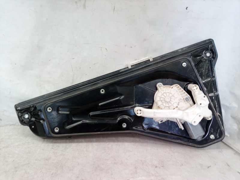 Recambio de elevalunas trasero derecho para land rover discovery v6 td hse referencia OEM IAM RH962251100 RH962251100 4H2227000