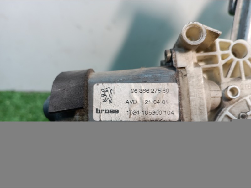 Recambio de elevalunas delantero derecho para peugeot 206 cc referencia OEM IAM 9636627580 9636627580 1824105360104