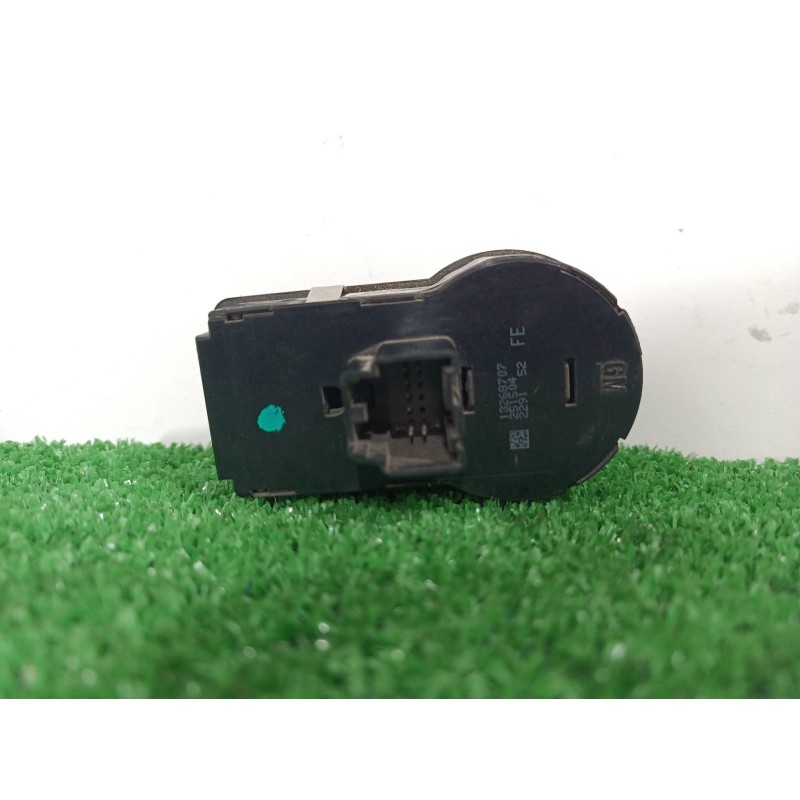 Recambio de mando luces para opel astra j sports tourer sport referencia OEM IAM 13268707 13268707 251504