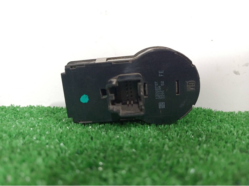 Recambio de mando luces para opel astra j sports tourer sport referencia OEM IAM 13268707 13268707 251504