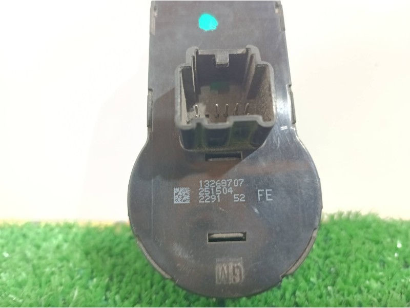 Recambio de mando luces para opel astra j sports tourer sport referencia OEM IAM 13268707 13268707 251504