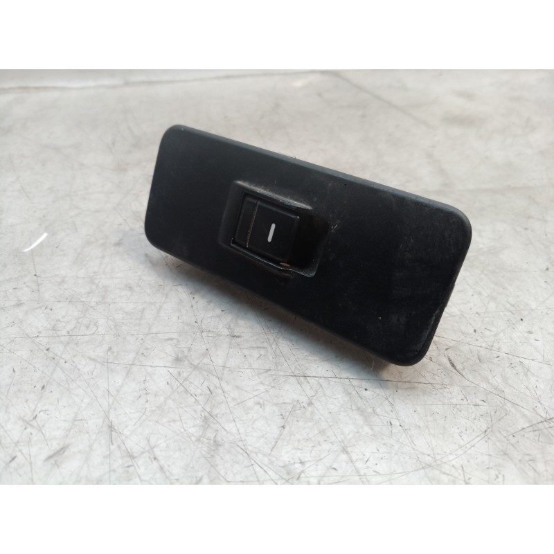 Recambio de mando elevalunas delantero derecho para land rover discovery v6 td hse referencia OEM IAM YUD501070PVJ YUD501070PVJ 