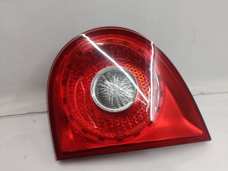 Recambio de piloto trasero derecho interior para volkswagen golf v berlina (1k1) trendline referencia OEM IAM 1K6945094G 1K69450