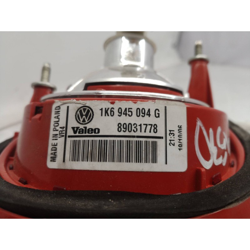 Recambio de piloto trasero derecho interior para volkswagen golf v berlina (1k1) trendline referencia OEM IAM 1K6945094G 1K69450