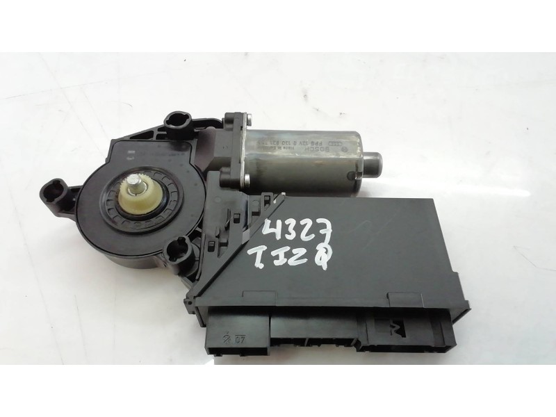 Recambio de motor elevalunas trasero izquierdo para volkswagen touareg (7la) tdi r5 referencia OEM IAM 7L0959703 7L0959703 7L095