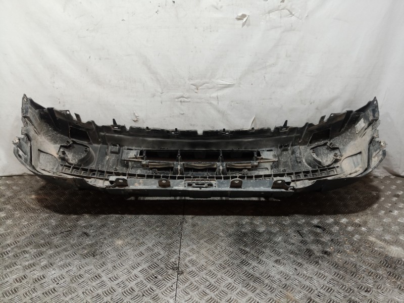 Recambio de paragolpes delantero para land rover discovery v6 td hse referencia OEM IAM   