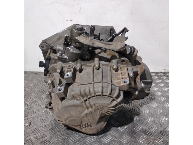Recambio de caja cambios para opel zafira b cosmo referencia OEM IAM 55192042 55192042 55192042