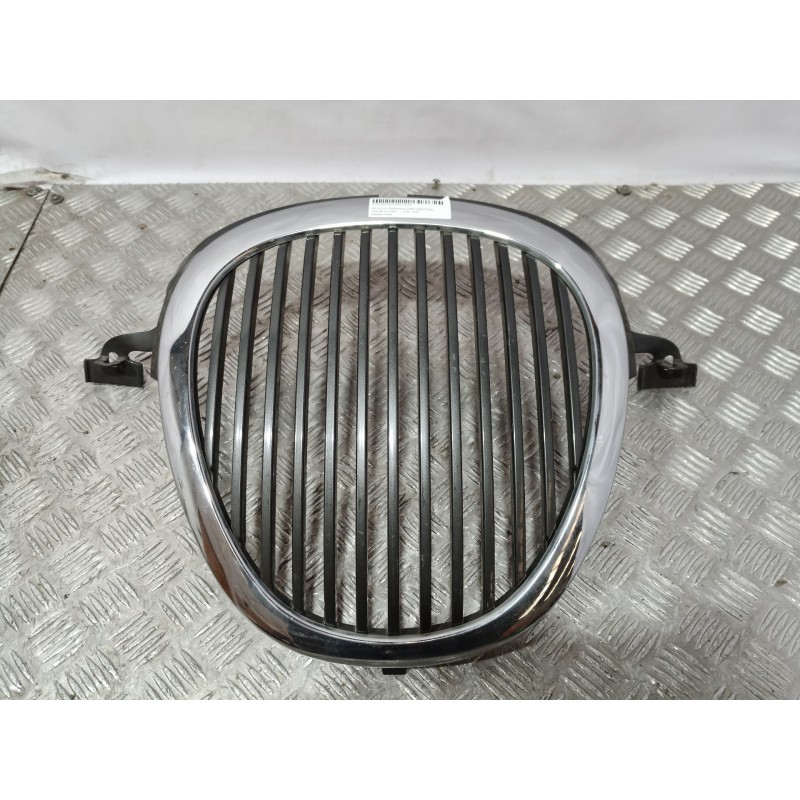 Recambio de rejilla paragolpes central para jaguar s-type referencia OEM IAM XR838A133AA XR838A100AA 