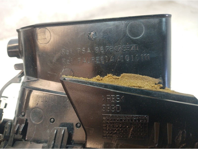 Recambio de rejilla aireadora para peugeot 207 sw referencia OEM IAM 96724793ZD 96724793ZD 96724793ZD