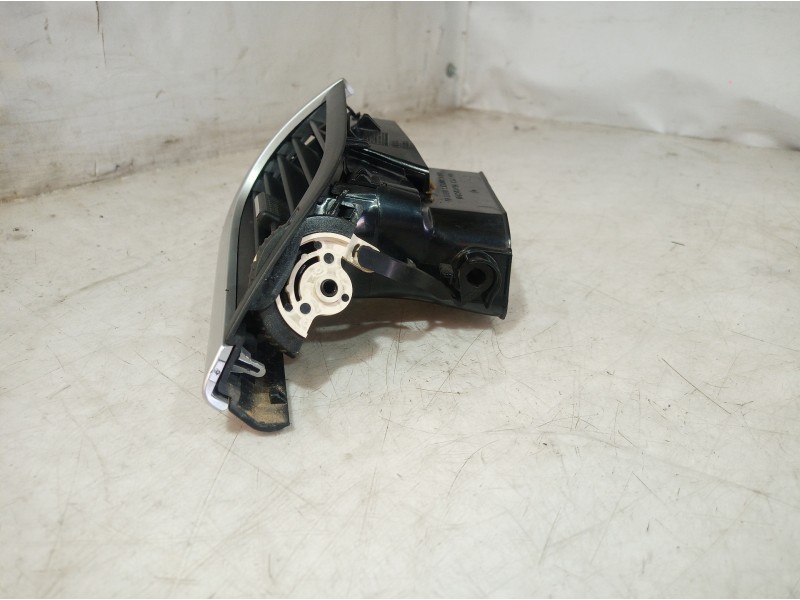 Recambio de rejilla aireadora para peugeot 207 sw referencia OEM IAM 96724794ZD 96724794ZD 96724794ZD