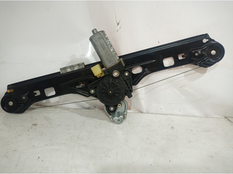 Recambio de elevalunas trasero izquierdo para mercedes-benz clase c (w203) berlina 220 cdi (la) (203.008) referencia OEM IAM A20