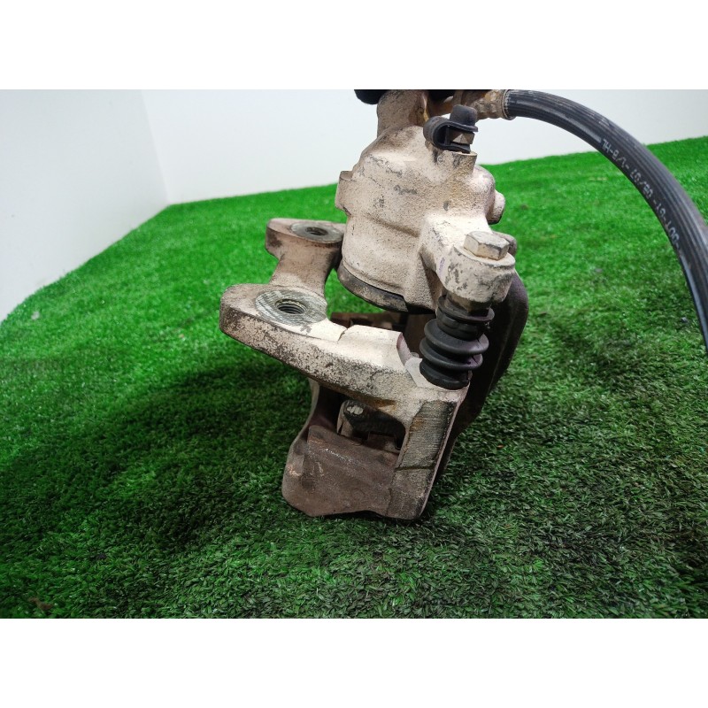 Recambio de pinza freno trasera izquierda para land rover discovery v6 td hse referencia OEM IAM 2895B 2895B 2895B