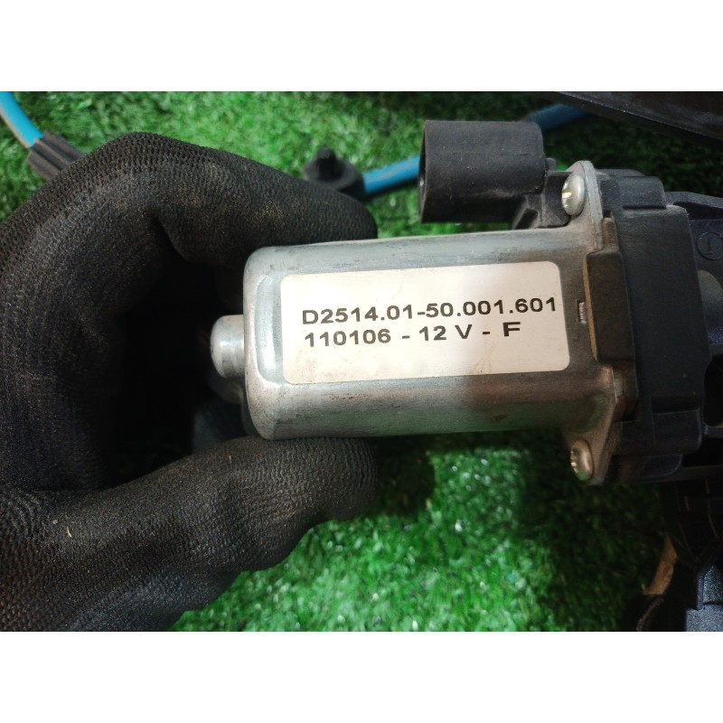 Recambio de elevalunas delantero derecho para fiat stilo (192) 1.6 16v dynamic (04.2006) referencia OEM IAM D251401 D251401 D251