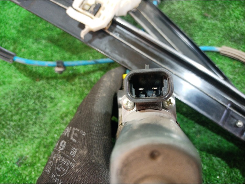 Recambio de elevalunas delantero derecho para fiat stilo (192) 1.6 16v dynamic (04.2006) referencia OEM IAM D251401 D251401 D251