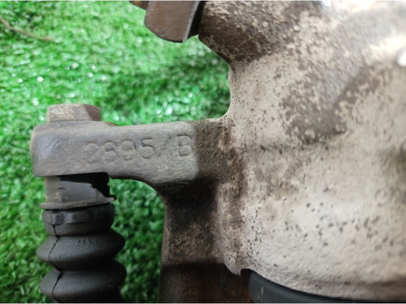 Recambio de pinza freno trasera izquierda para land rover discovery v6 td hse referencia OEM IAM 2895B 2895B 2895B