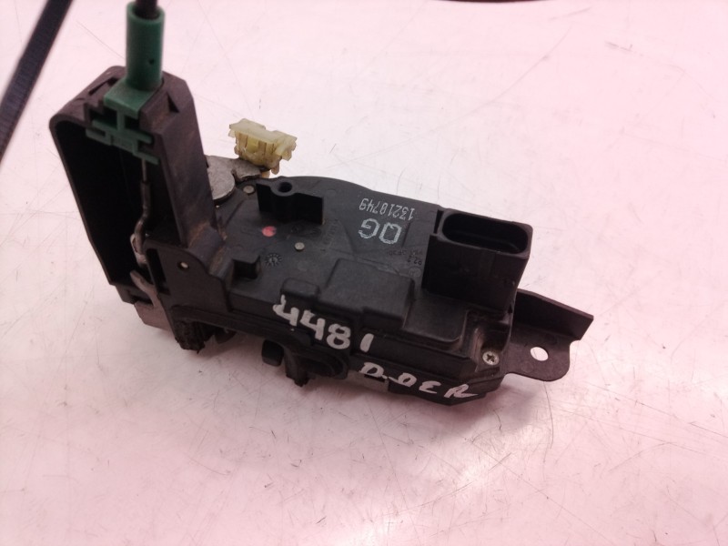 Recambio de cerradura puerta delantera derecha para opel zafira b cosmo referencia OEM IAM 13222742  